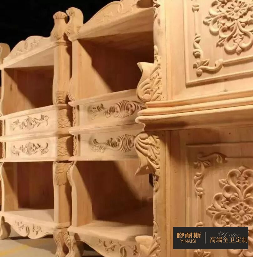 第十一步：木磨。把木頭表面的毛刺打磨掉，有小坑挖或黑疤的地方挖掉后填補起來、并打磨光滑。